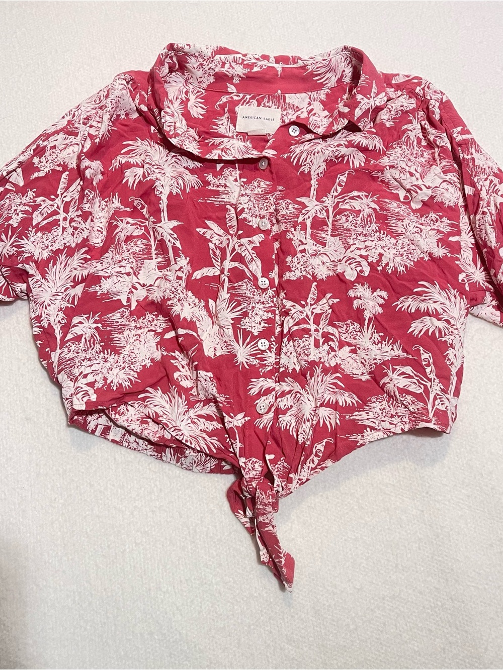 American Eagle Outfitters Red Palm-Print Tie Front Button-Up Top
